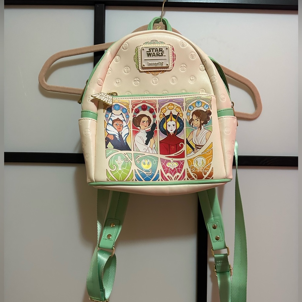 Loungefly Star Wats Ladies backpack